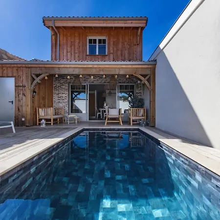Holiday home Maison De La