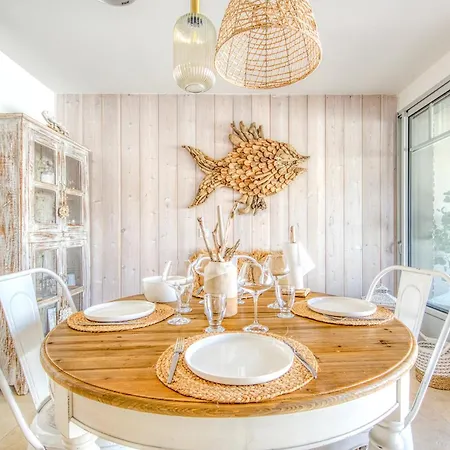 Maison De La Holiday home