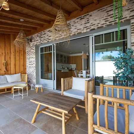 Holiday home Maison De La *